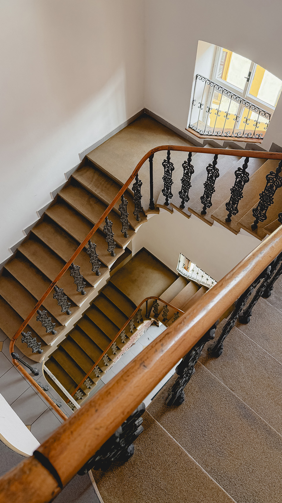 Schodiště a společné prostory budovy Mlýnská 4 v Olomouci